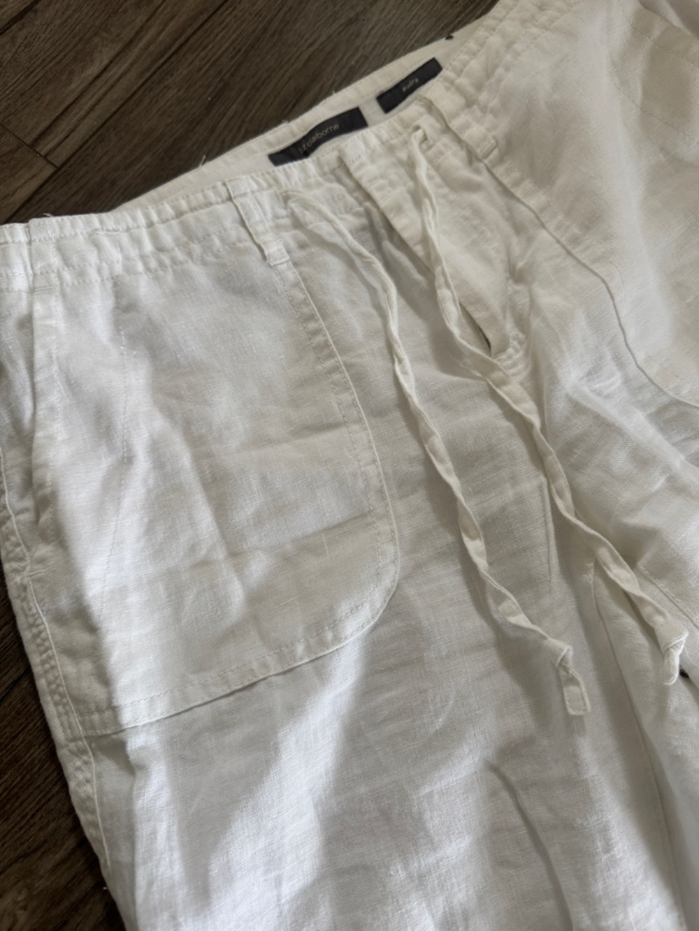 Liz Claiborne 100% Linen White Crop Pants - Size 6 or Medium - Picture 2 of 11